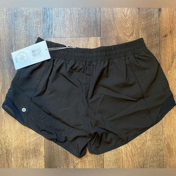 XL K Squared Women High Rise Performance Shorts - Picture 3 of 6